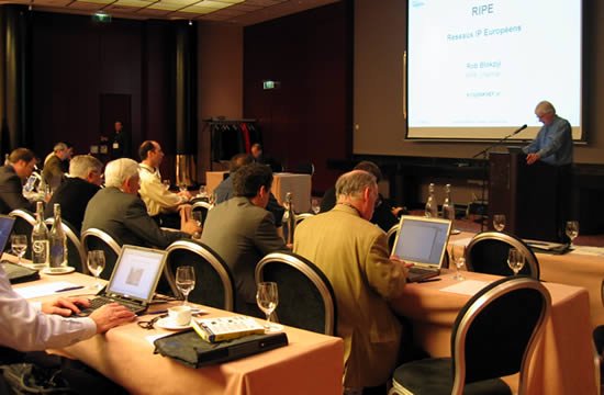 feb2006roundtable.jpg